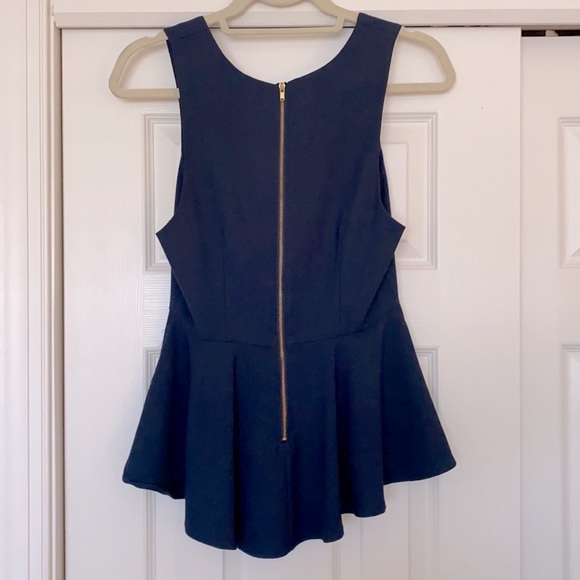 🎉HP🎉 Peplum Navy top - Picture 3 of 4